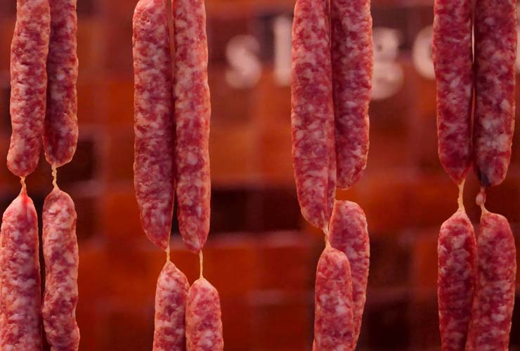 Salsiccia-Foto-di-Bizar-Van-Jan-da-Pexels-Alganews