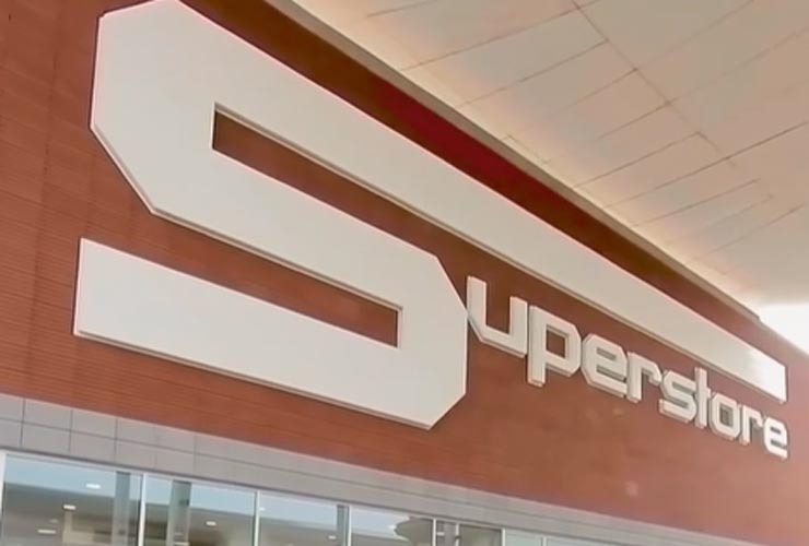 Superstore-Esselunga-Foto-Instagram-Alganews