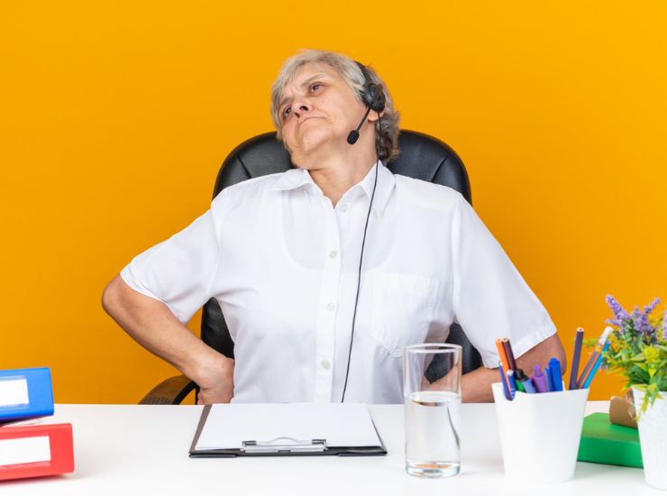 anziani lavoro - freepik - alganews.it