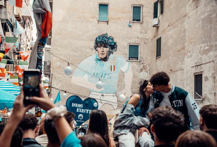 Murale-Diego-Armando-Maradona-Foto-di-HAMZA-YAICH-da-Pexels-Alganews.it