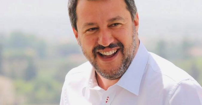 SALVINI VA FERMATO