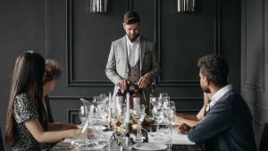 Cena-aziendale-Foto-di-Pavel-Danilyuk-da-Pexels-Alganews