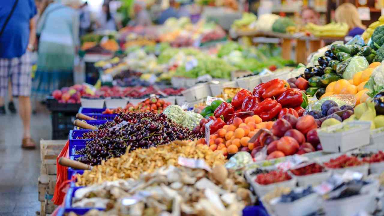 La frutta e verdura del supermercato