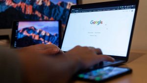 Ricerca-su-Google-Foto-di-Luca-Sammarco-da-Pexels-Alganews