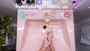 Rubinetto-Foto-di-Ron-Lach-da-Pexels-Alganews