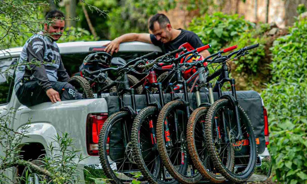 Portare bicicletta in auto
